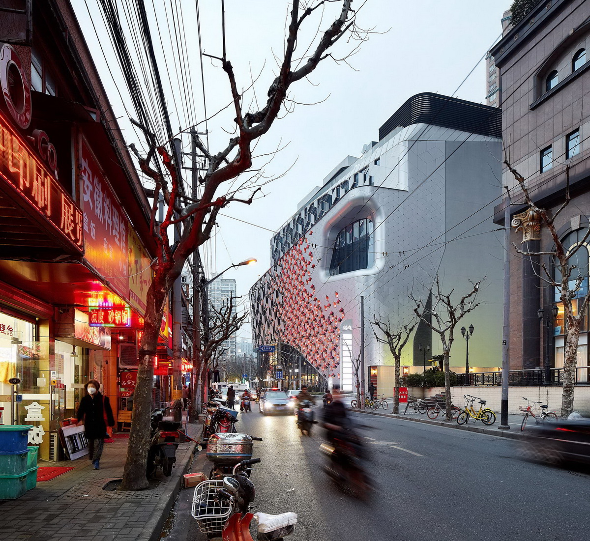 上海普陀区189弄购物中心-六边形组合立面