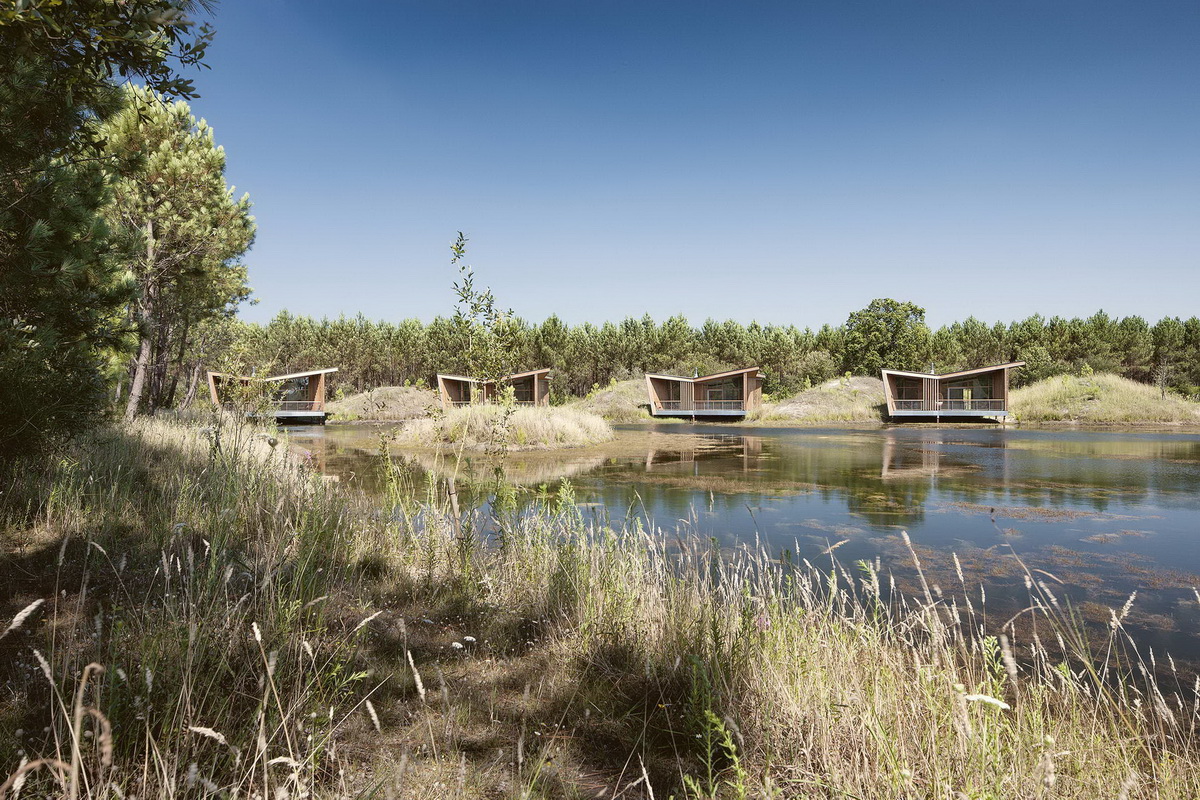 法国索比翁临湖生态酒店
